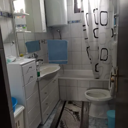 Amaal Apartment *