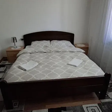 Amaal Apartment *